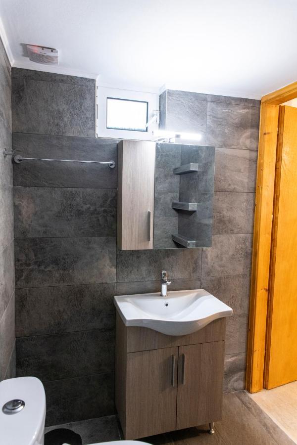 Walnut Home Apartment Near Ancient Olympia Krestena Luaran gambar